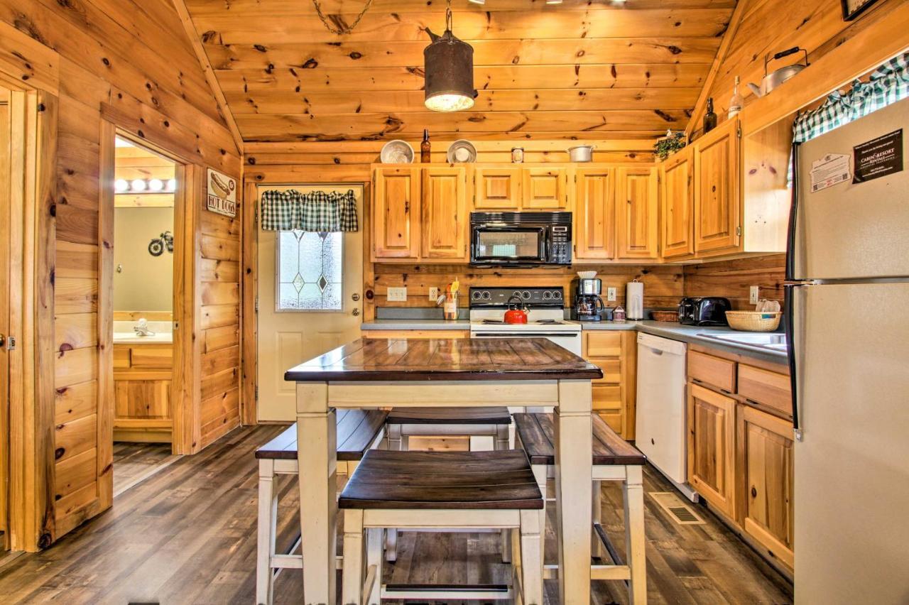 Pigeon Forge Cabin With Hot Tub And Mountain Views! 外观 照片